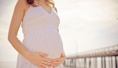 受精卵|孕期出现咖啡色分泌物，是否说明宝宝有危险了？