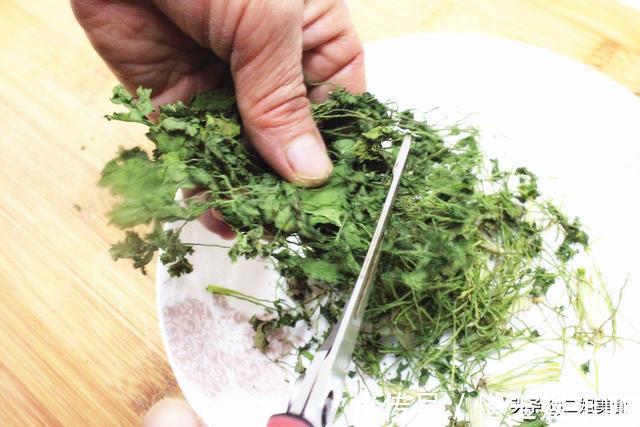烘干机|原来保存香菜这么简单,老农教您2个土方法,放久不坏,不怕多买