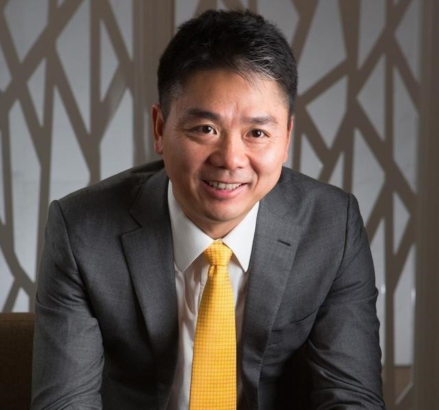 刘强东一脸疑惑：为何上班族喜欢淘宝买东西，京东物流不香吗？