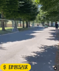 骑摩托车|罗马假日！穆帅骑摩托车在罗马训练基地惬意兜风