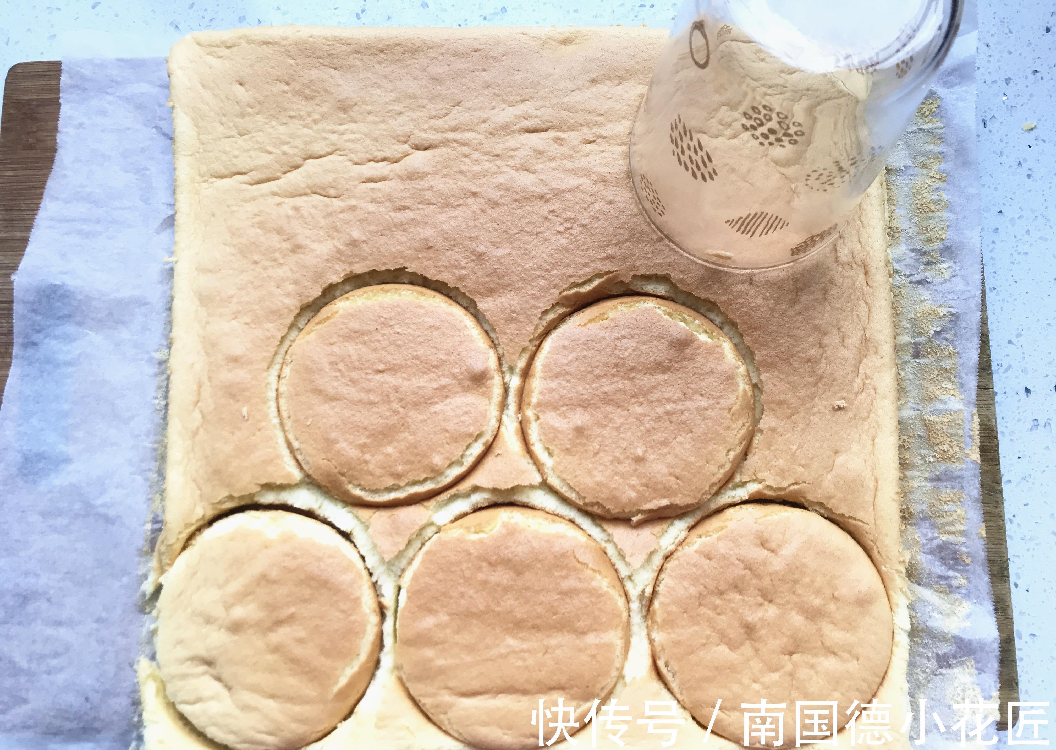 28块钱买了一斤肉松小贝，花了8块钱自己做了2斤，真简单