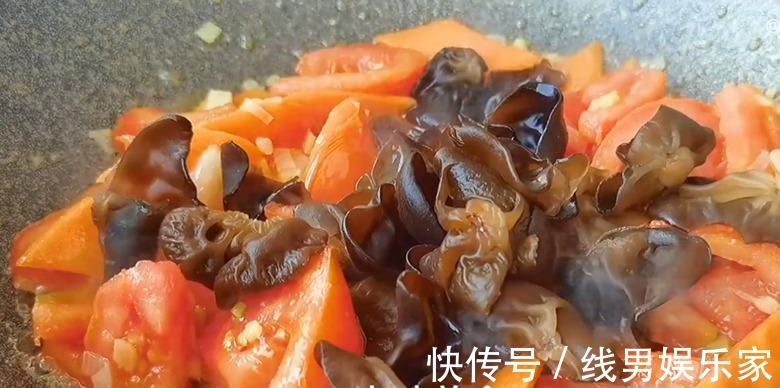 脆嫩|炒西兰花，最忌直接炒和焯水了，教你3招，脆嫩入味，营养不流失
