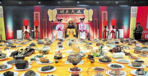 御膳房|皇上只要说饿,御膳房为何就能端来热菜!