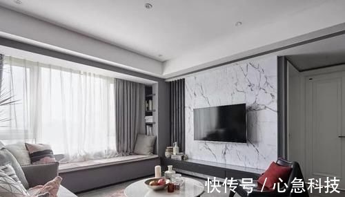 表妹|110㎡轻奢两居,高级灰+烟粉,个性独特的品质感让人惊艳!