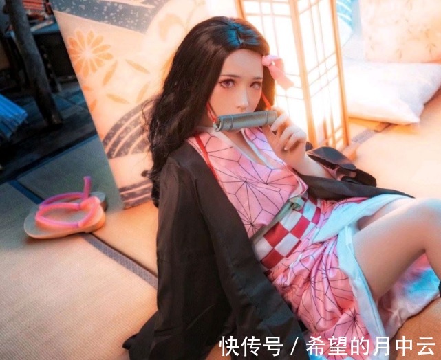 动漫|3种极端祢豆子cos,到底是女装大佬好看还是“祢豆子”好看