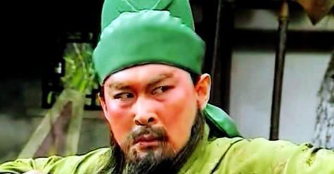 曹操|关羽是五虎上将之首，为何打不过徐晃只因曹操给了徐晃1件东西！