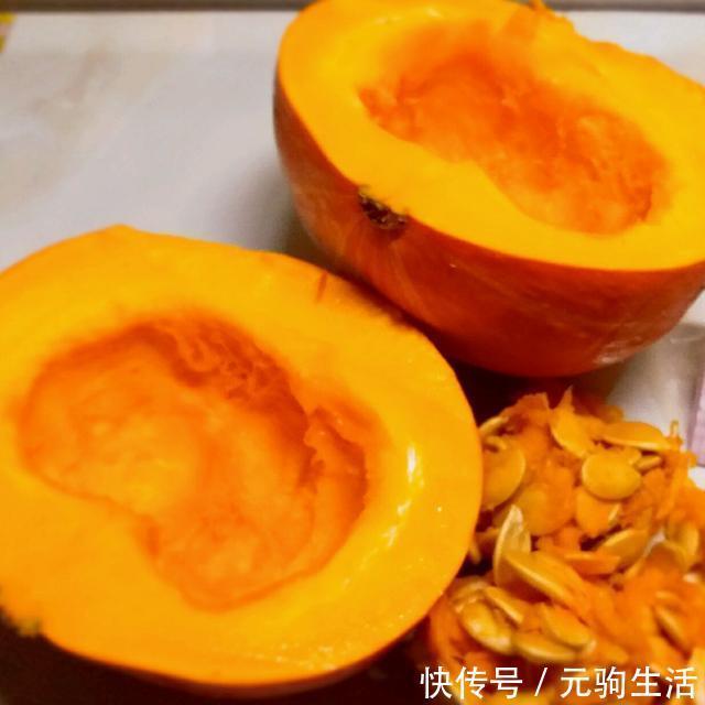 南瓜加面粉,除了发糕还能做成花,好吃又好看,真正的色香味俱全