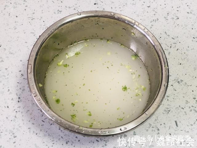 小米椒|凉拌西兰花用不用焯水十个人九个错,难怪西兰花营养流失不好吃