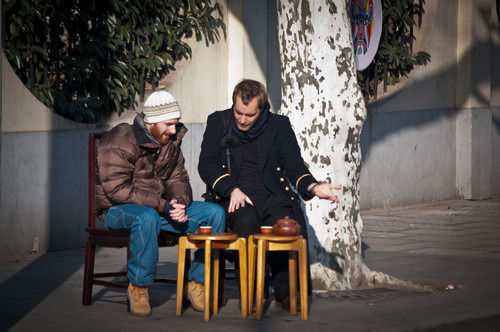 俄罗斯人最爱喝的饮料，不是伏特加不是啤酒，而是中国制造的它