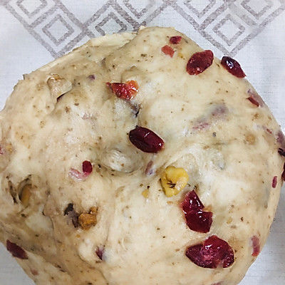 全麦蔓越莓核桃软欧包