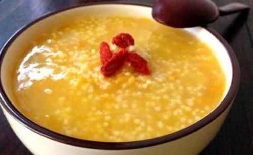 渐渐|煮小米粥的时候加一把它,气血好了,皱纹没了,白发渐渐变黑发