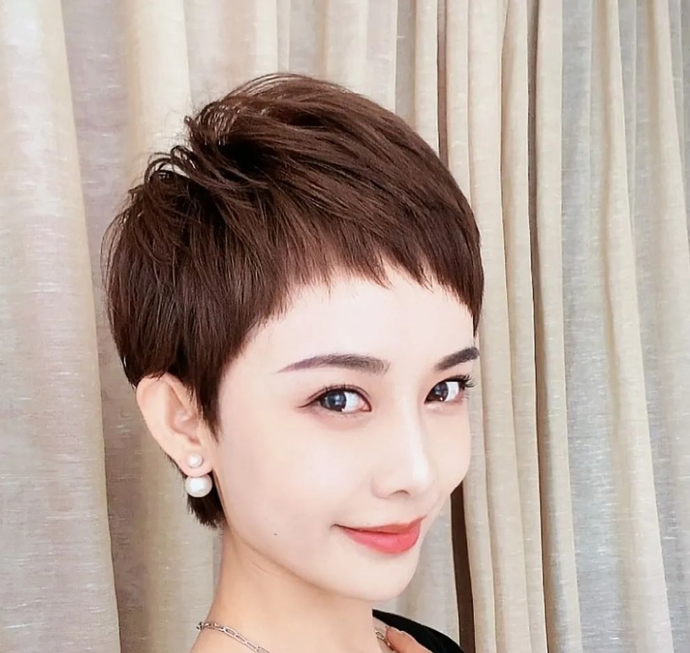波波头 现在发型原来流行这样剪,全头卷波波头小豁牙刘海,款款都心动