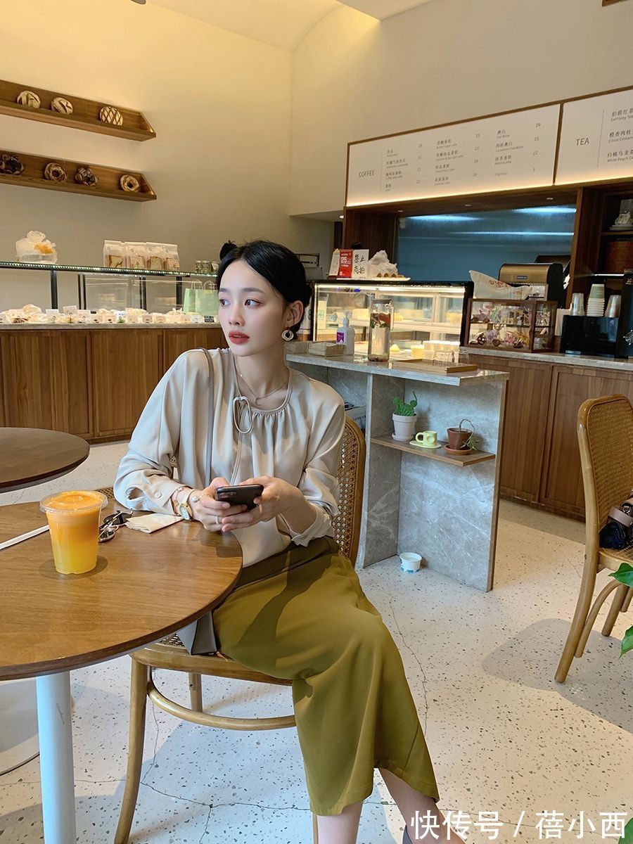 女生|真正会穿的女人,早秋穿搭都做减法,简约百搭不挑人,建议收藏