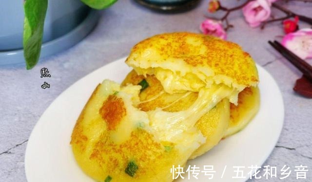 土豆|农村土豆大丰收,做一款口味独特的土豆饼,软糯拉丝,真香!