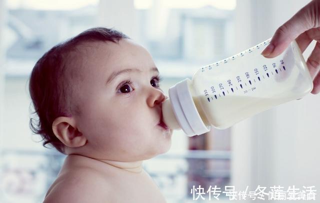 空腹|宝宝早晨睡醒,是先吃饭还是先喝奶?专家:顺序不对影响发育