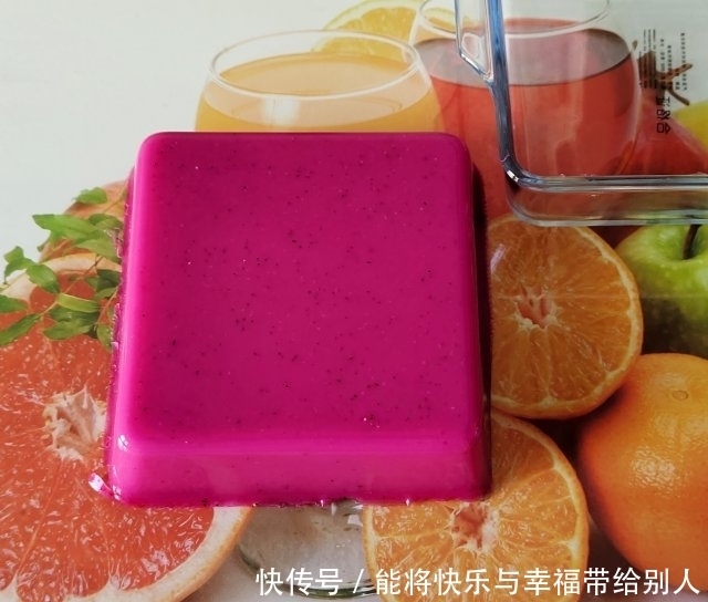 火龙果汁皮冻,口感筋道Q弹、颜色赏心悦目