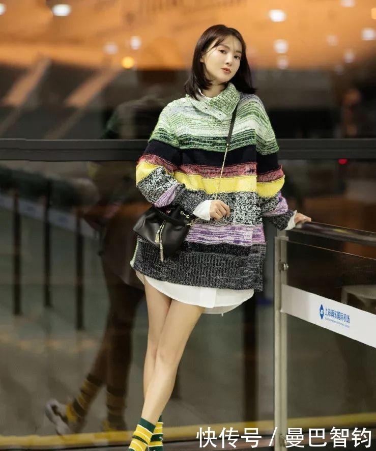 今年火了一种穿法叫“裙子＋老爹鞋”，温柔舒适又减龄，照穿就美