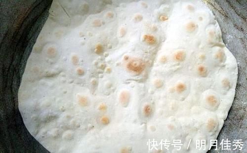 南方人|要想烙饼又香又酥，只放“油”不够，加点“它”，保证好吃又酥脆