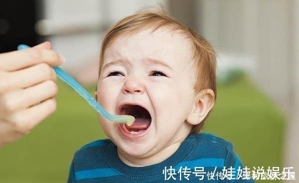 果蔬汁|孩子辅食讲究大,儿科医生这三种食物别让娃吃,易患“肾结石”