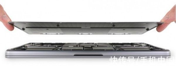 m新款MacBook Pro拆解：机身厚度倍增 维修依旧困难