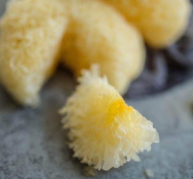 女人|女人不想老太快, 多吃这几种食物, 补充雌激素, 年轻又美丽