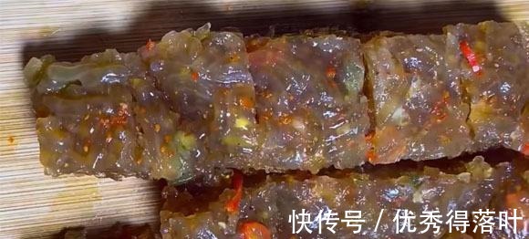 这个我家一周吃三次,一拌上锅一蒸,筋道Q弹蘸料吃真美味!