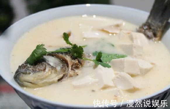 腥味|不管炖什么鱼汤,忌讳加“它”!很多人做错,鱼汤不白还腥