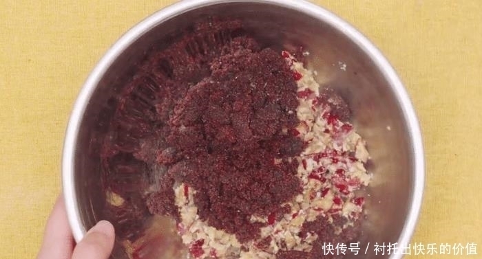 想吃红枣糕不用买,不揉面,不发面,软嫩蓬松又营养,孩子特喜欢