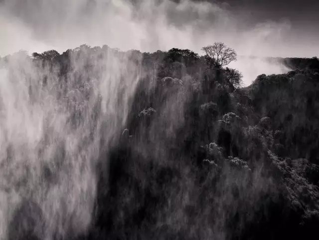 美景|维多利亚瀑布的美景，让人流连忘返