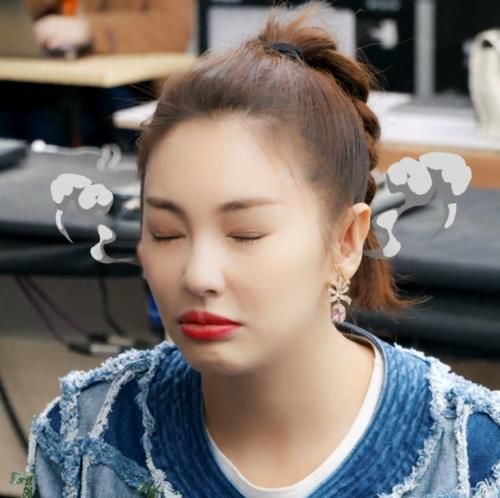 所有人都带妆录制，唯独她一个人搞特殊，张雨绮对她翻了3次白眼