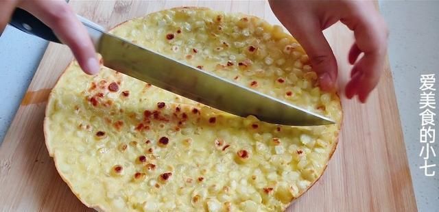 玉米的新吃法,加两个鸡蛋,简单一搅,香甜软糯,太好吃了