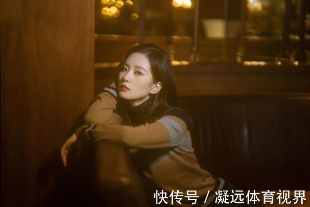 母子|刘诗诗携儿子逛街,母子互动画面超温馨,吴奇隆全程陪护很有爱