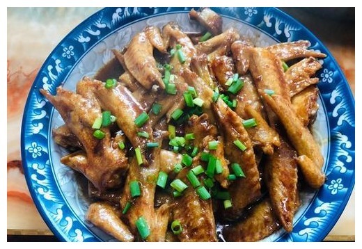 红烧尖翅不会做多加这一步，肉质鲜嫩，汤汁浓稠