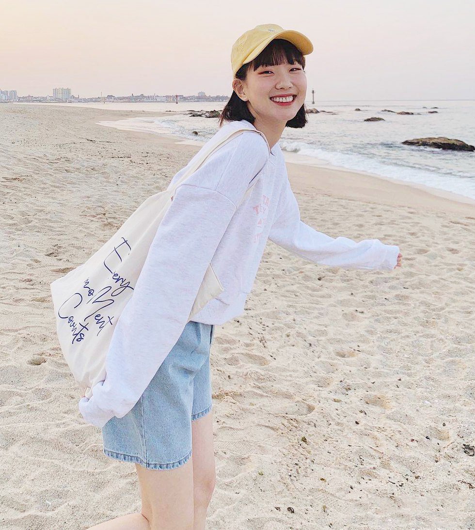 少女|今年流行韩系少女风！斩男又洋气，太美了