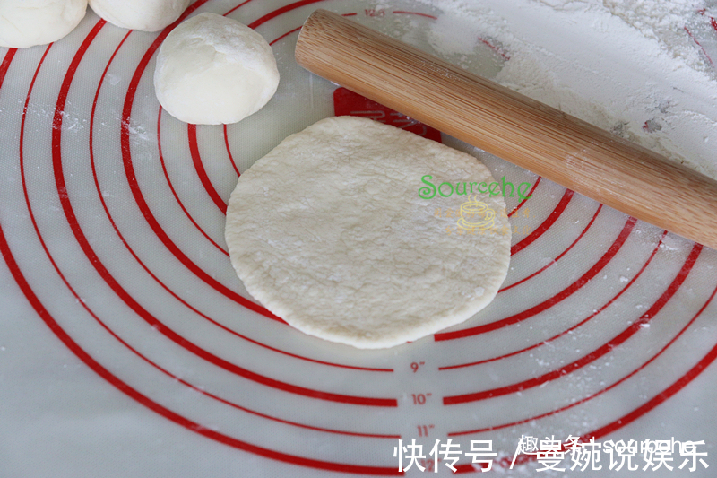 早餐别只会豆浆油条,教你做包子蓬松香软,比豆浆营养,比油条香