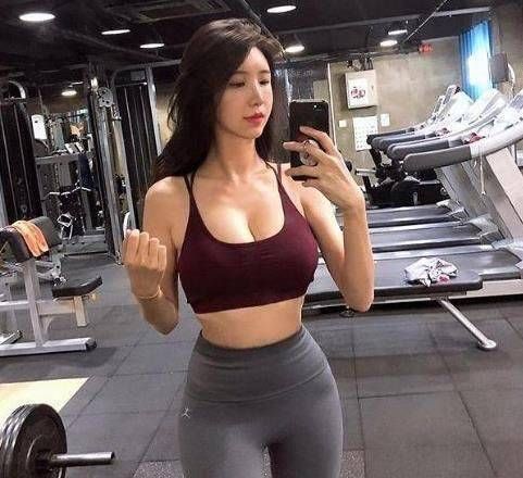 美女|韩国美女健身3年,身材前凸后翘让人羡慕,网友好嫉妒啊