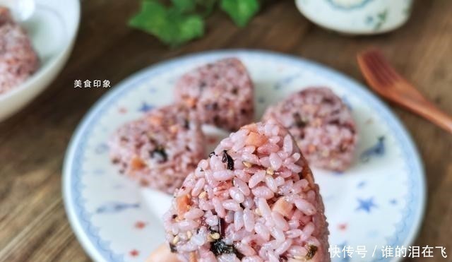 饭团|儿子点名要吃这早餐，简单到不可思议，拌一拌就能吃，我特乐意做
