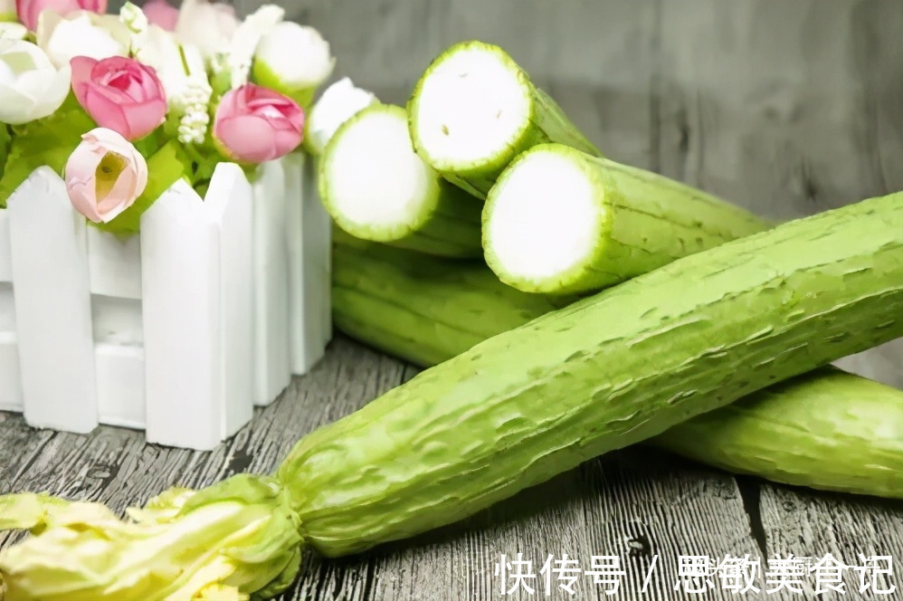 买丝瓜，要分清“有棱”和“无棱”，口感差别大，弄懂再买不吃亏