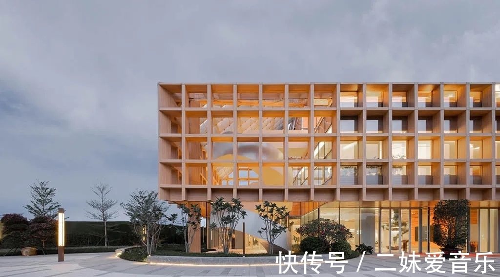 初创公司|三亚南山生活馆获得本年度Dezeen Awards最受读者欢迎的商务建筑