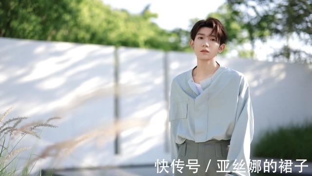 小凱|王俊凱玩游戲玩到崩潰，董子健還悠閑起勁看著，真不愧為最佳損友