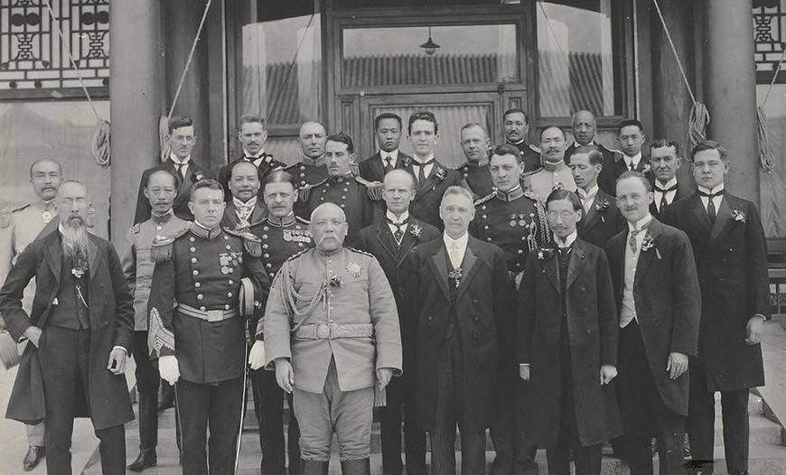 溥杰和嵯峨|他是溥仪的弟弟,被迫和日本贵族结婚,溥仪差点地位不保