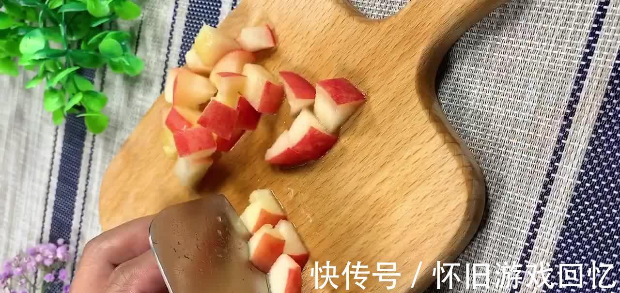 自制水蜜桃果冻，里外3层软嫩Q弹，孩子吃了还想吃