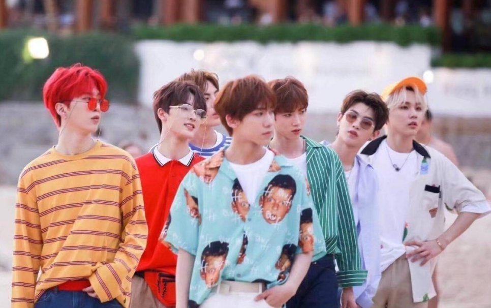 偶像练习生 李权哲再度回锅参加选秀,NPC三人组带不动?不过导师阵容真强