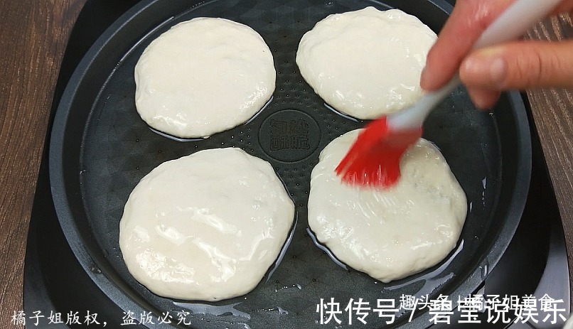这个饼的做法火了,蓬松柔软,北方人三天两头吃,南方人也喜欢