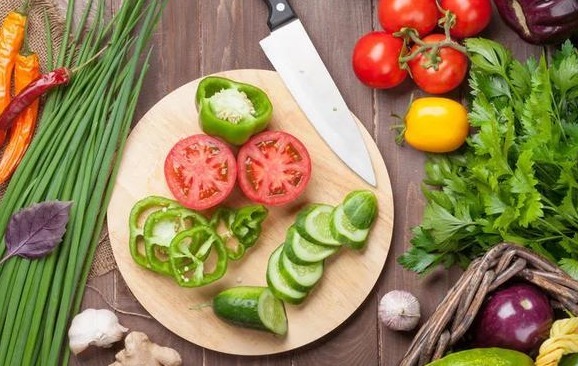 甘油三脂|10个人里就有4个高血脂,血脂怎样吃回去有几个方法快告诉家人