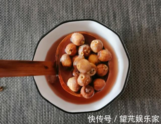 食物|秋季是养肺的“黄金期”,这润肺的食物经常吃一点,肺好人健康