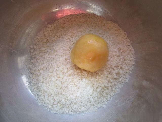 红薯这样做,营养好吃还简单,一周吃两次也不腻,孩子的零食首选