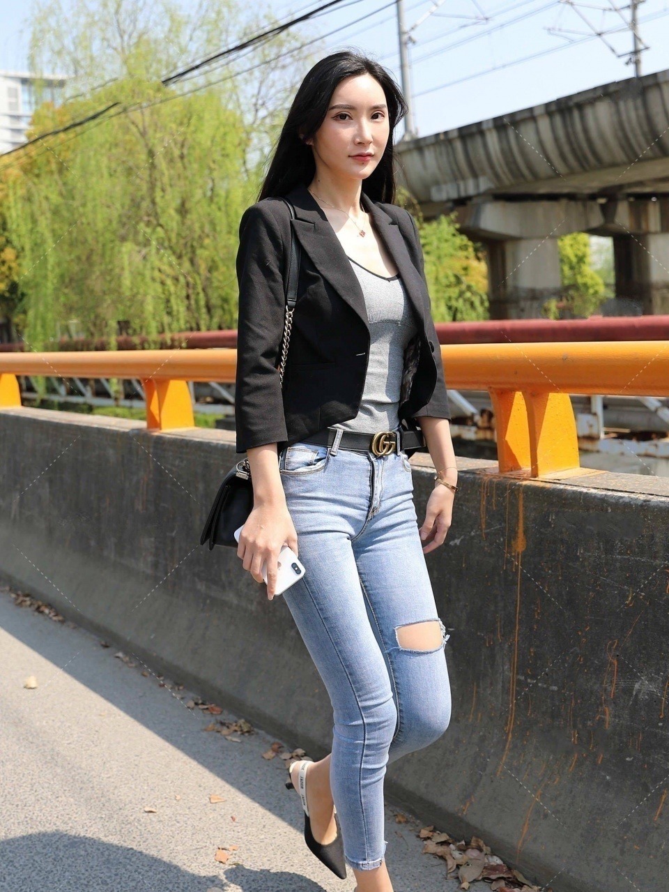 腰部 御姐范小姐姐,西装外套+牛仔裤,看起来非常优雅且有气质!