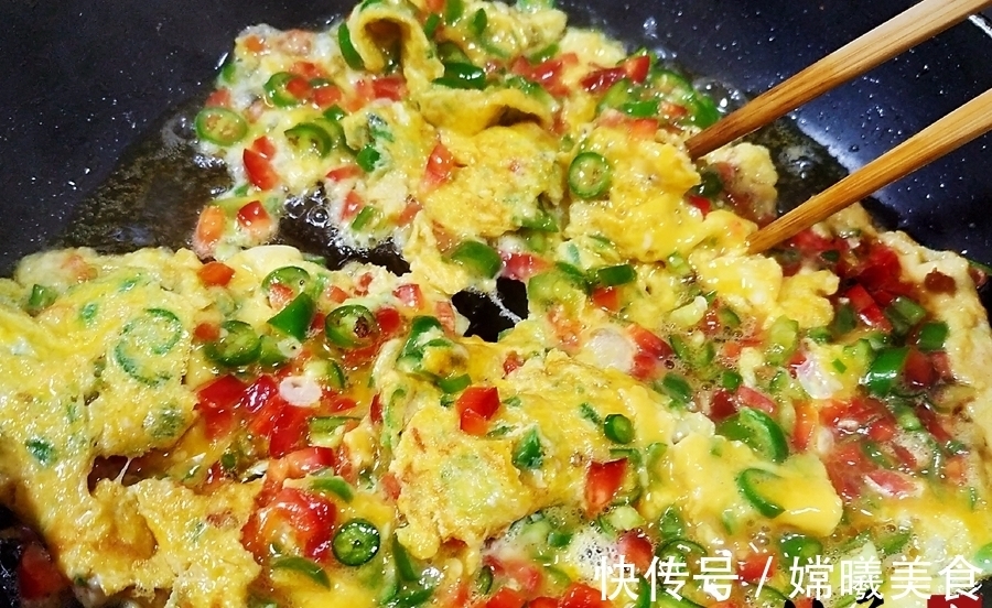 色彩|鸡蛋与它是绝配，色彩艳丽，香味浓郁，孩子常吃记忆好！