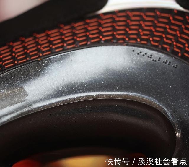 配色|艳丽日落元素！全新配色Air Jordan 35实物图释出